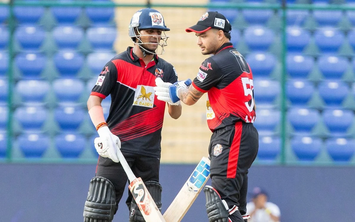 New Delhi Tigers vs East Delhi Riders