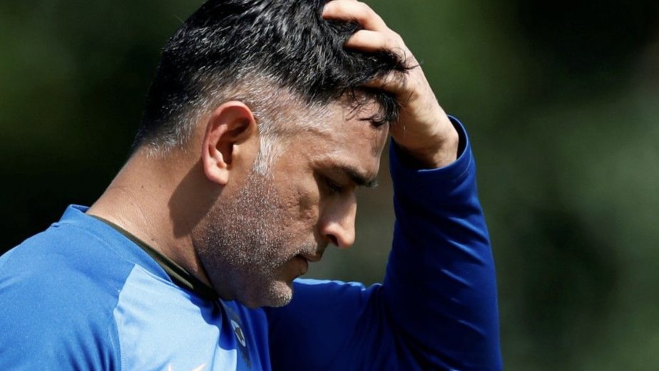 “MS Dhoni also cried, and tears were rolling from his eyes” - R Sridhar recalls India’s shocking loss to New Zealand in WC 2019