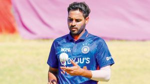 “If he bowls at this pace, it is difficult for him” - Ex-Indian spinner opens up on his concerns over Bhuvneshwar Kumar